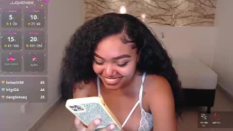 Snapshot of jasminerose7 chatting on 01-31-25, 02:48 Jasmine Rose online show from 01-31-25, 02:48
