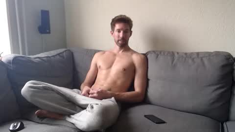 Snapshot of jasonberg29 chatting on 10-12-25, 12:15 Jason online show from 10-12-25, 12:15