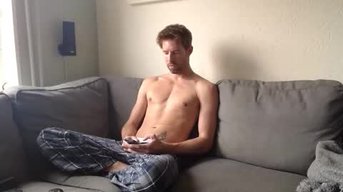 Snapshot of jasonberg29 chatting on 10-27-25, 08:40 Jason online show from 10-27-25, 08:40