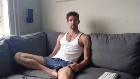 Snapshot of jasonberg29 chatting on 10-30-25, 08:49 Jason online show from 10-30-25, 08:49