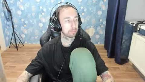 Snapshot of jasonwaker chatting on 02-10-26, 09:08 jasonwaker online show from 02-10-26, 09:08