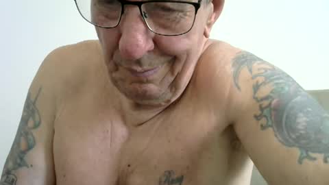 Snapshot of jaspal55 chatting on 06-09-26, 11:44 jaspal55 online show from 06-09-26, 11:44