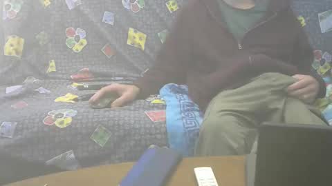 Snapshot of jasper_0_e23cm chatting on 10-15-25, 04:07 jasper 0 e23cm online show from 10-15-25, 04:07