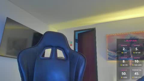 Snapshot of jasperbrooksx chatting on 06-14-26, 08:33 JBrooksXx online show from 06-14-26, 08:33