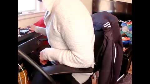 jasperh98 online show from 11-06-25, 08:32