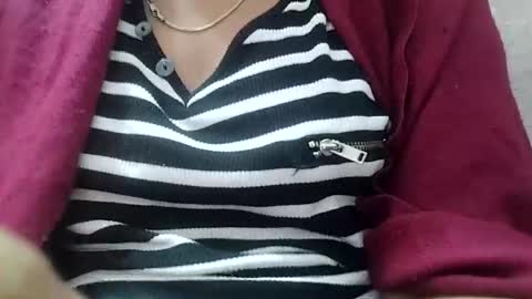 Snapshot of jasspreettt chatting on 11-12-25, 02:56 jasspreettt online show from 11-12-25, 02:56