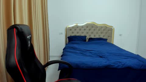  Javi  online show from 09-13-25, 04:51