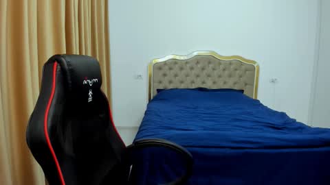  Javi  online show from 09-21-25, 07:59