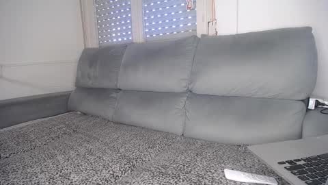 Snapshot of javierandaniel chatting on 12-18-24, 07:52 Javier online show from 12-18-24, 07:52