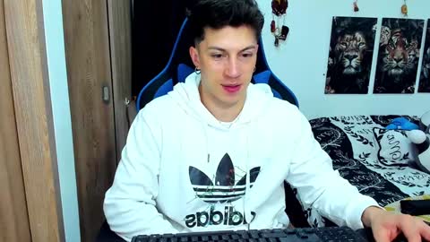 Javier online show from 01-23-25, 05:35