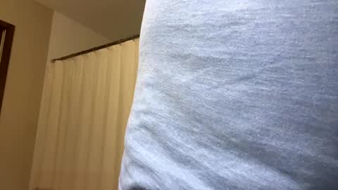 Snapshot of jawssharkparty chatting on 01-08-25, 05:59 Jaws online show from 01-08-25, 05:59