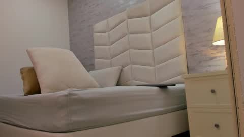 jax black online show from 12-04-25, 07:22