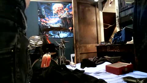 Snapshot of jax_skyfallin chatting on 01-04-25, 01:52 jaxxx666 online show from 01-04-25, 01:52