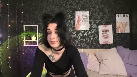 Regina online show from 06-23-26, 01:09