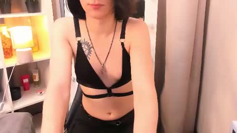 Regina online show from 07-28-26, 04:39
