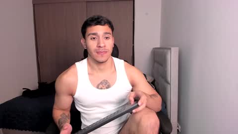 Snapshot of jay_marcos chatting on 12-19-24, 02:23 Jay marcos online show from 12-19-24, 02:23