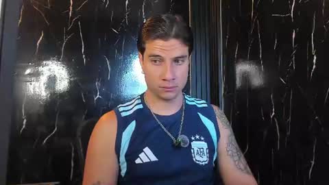 Snapshot of jayalvarrez_ chatting on 06-16-26, 01:03 Jay Alvarrez online show from 06-16-26, 01:03