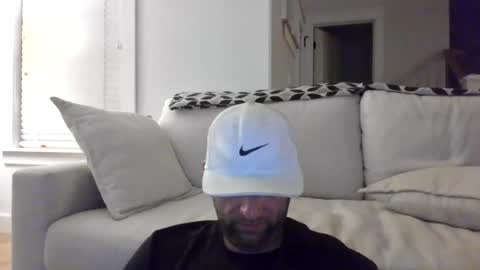 Snapshot of jaybee8112 chatting on 07-22-26, 09:01 jaybee8112 online show from 07-22-26, 09:01
