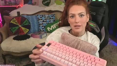 JennyBlighe online show from 12-21-25, 02:57