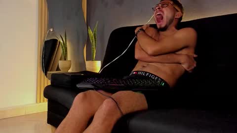 Jay online show from 11-03-25, 03:41