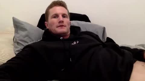 Snapshot of jaycup1989 chatting on 12-22-24, 01:01 jaycup1989 online show from 12-22-24, 01:01