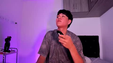 jaythomax online show from 12-14-25, 07:40