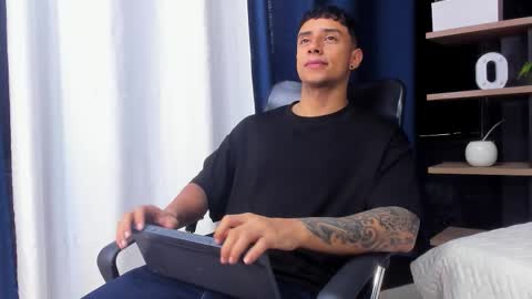 jaze_bradley online show from 11-28-25, 11:35