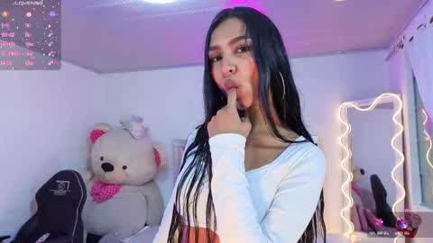 Jazmin  online show from 11-15-25, 11:51