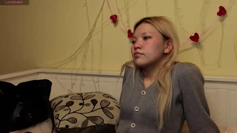 Jasmine online show from 10-21-25, 03:35