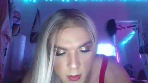 Snapshot of jazzydiamonds417 chatting on 10-31-25, 09:32 jazzydiamonds417 online show from 10-31-25, 09:32