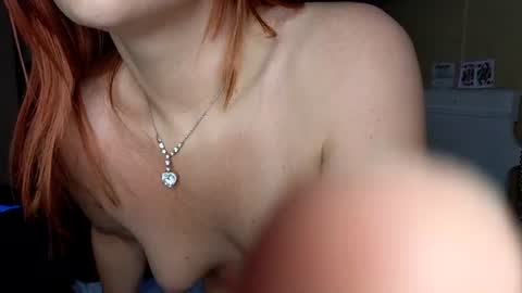 Snapshot of jbeautyxx chatting on 06-18-26, 11:03 J Nicole online show from 06-18-26, 11:03