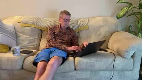 Jon online show from 10-28-25, 05:59