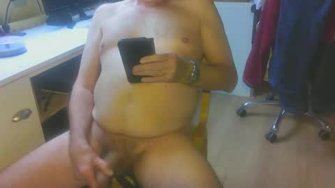 Snapshot of jdegroot7 chatting on 12-14-25, 07:58 jdegroot7 online show from 12-14-25, 07:58