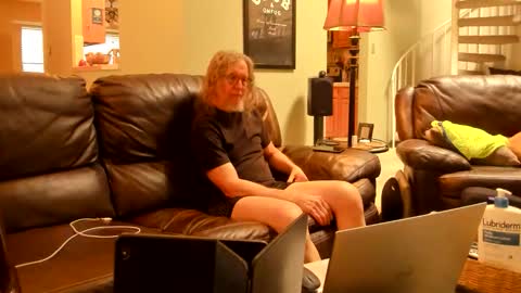 JDinEuless online show from 04-12-26, 08:03