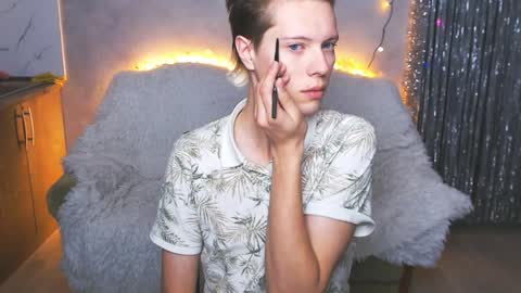 Angel online show from 01-26-25, 03:14