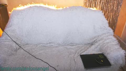 Angel online show from 02-03-25, 03:31