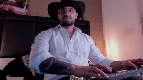 Jean Coleman online show from 11-01-25, 04:03