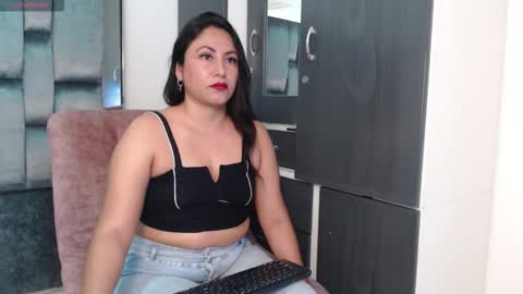 Snapshot of jean_foster chatting on 03-23-26, 06:34 Mistress Jane Foster online show from 03-23-26, 06:34