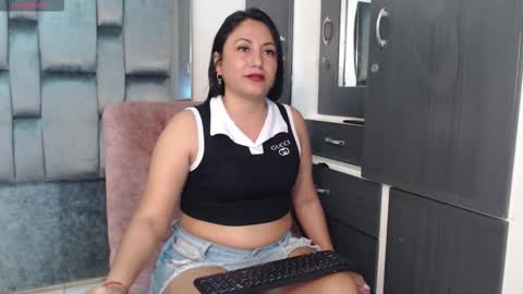 Snapshot of jean_foster chatting on 03-24-26, 09:20 Mistress Jane Foster online show from 03-24-26, 09:20