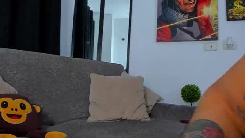 Snapshot of jean_lopez chatting on 12-10-24, 04:45 Jean axelcrow Modelo Independiente online show from 12-10-24, 04:45