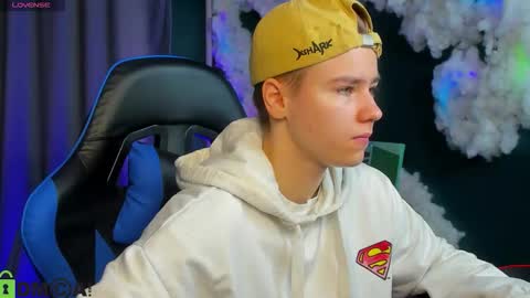 Snapshot of jean_wilsons chatting on 09-15-25, 10:15 jean_wilsons online show from 09-15-25, 10:15