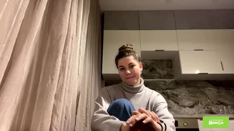 Amanda online show from 12-16-25, 06:24