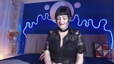 Jean online show from 03-25-26, 07:42