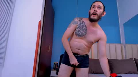 Jeanpiere online show from 10-05-25, 02:43