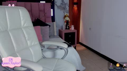 Jeen Taylor online show from 10-29-25, 09:38