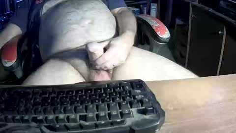 Snapshot of jeff_40962 chatting on 01-06-25, 02:36 Jeffrey Sinclair online show from 01-06-25, 02:36