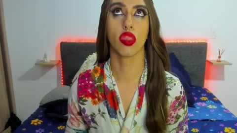 Snapshot of jeff_coleman chatting on 01-29-25, 09:44 ashley online show from 01-29-25, 09:44