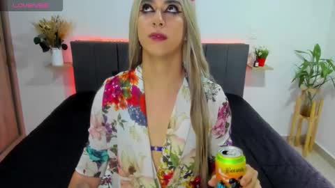 Snapshot of jeff_coleman chatting on 11-04-25, 06:18 ashley online show from 11-04-25, 06:18