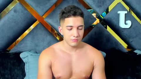 JEICOB STONE online show from 12-21-24, 05:47