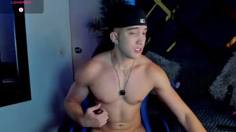 Snapshot of jeicob_stone1 chatting on 07-12-26, 01:29 JEICOB STONE online show from 07-12-26, 01:29
